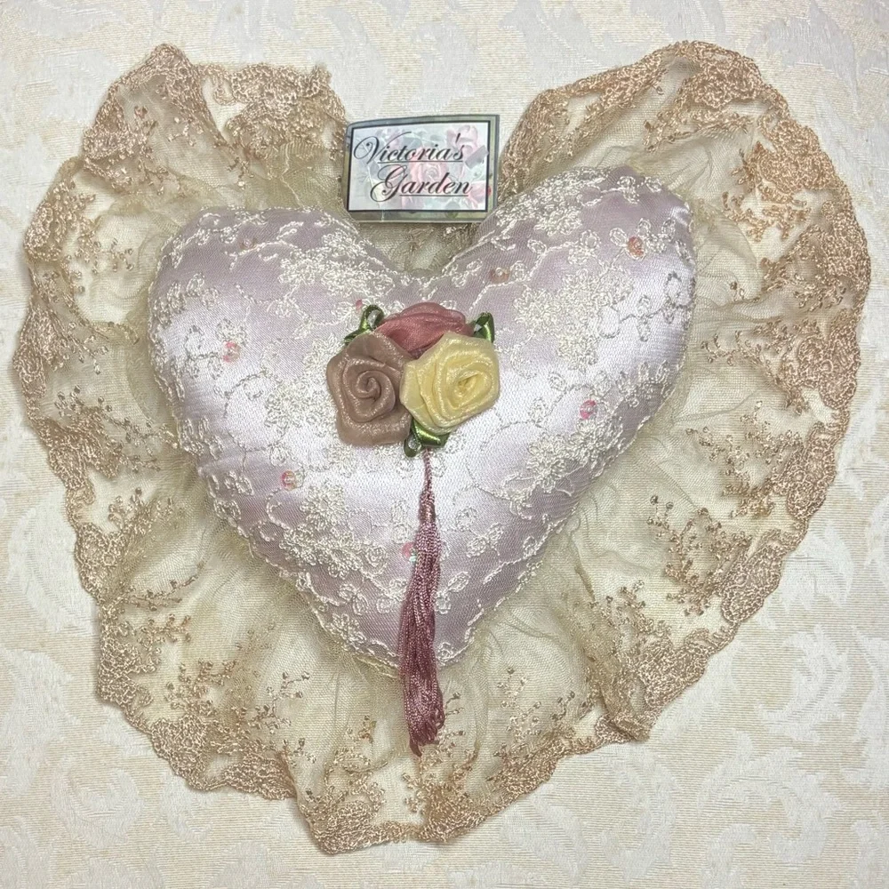 Hand Crafted sayin country limoges